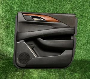 Обшивка второго ряда правая (ESV) Cadillac Escalade 2015-2018 84352011 ; 23331059 ; 84352011 ; 23257838