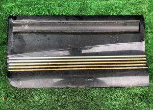 Молдинг правой распашной двери передний Chevrolet Express 1996-2002 15960361 ; 15051707