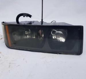 Фара передняя правая Chevrolet Avalanche 2001-2006 15136537; 15077441; 15070005; 10376595
