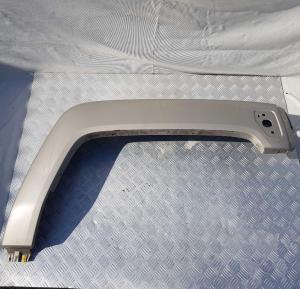 Накладка крыла переднего правого Hummer H3 2005-2010 15852184; 15790680; 15244002; 89045586; 15813957