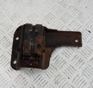 Опора ДВС левая Ford F150 1996-2004 F65A 6B032 BE; F65Z 6038 BE