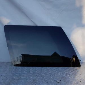 Стекло задней форточки левое Ford Explorer 3 2002-2005 3L2Z 7829701; 3L24 7829701