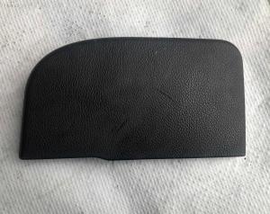 Крышка пола второго ряда правая Cadillac Escalade / Tahoe 2015-2020 23136914