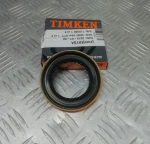 Сальник хвостовика переднего редуктора Cadillac Escalade/Chevrolet Tahoe 1999-2009  Timken 710536; 12471590; 23270117; 26060109