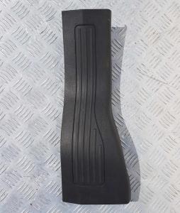 Накладка порога внутренняя задняя левая Ford Explorer 5 BB5Z 7813229 AA; BB53 7813245