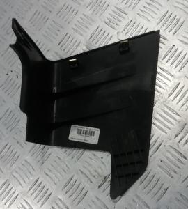 Накладка правая (кузов внутри) Chevrolet Tahoe 2006-2014 15906821