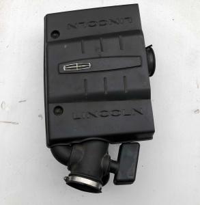 Патрубок воздушного фильтра Lincoln Navigator 2007-2014 9L7Z 9B659 A ; 9L74 9F805 AC/AB/AA ; 7L14 9F805 AD/AE/AG/AK/AF/AH