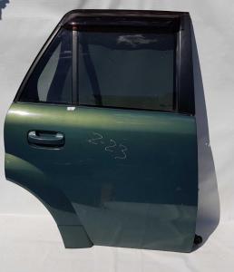 Дверь задняя правая Saturn VUE 15809305 ; 15809306