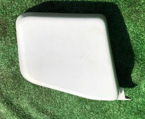 Накладка левая планки лобового стекла Hummer H2 2003-2009 15135993 ; 15162995 ; 15135985 ; 15162999 ; 15163005 ; 15162993 ; 15162997 ; 15163001