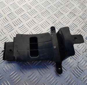 Кронштейн центральной консоли, задний ряд Chevrolet Camaro 2009-2015  92217119