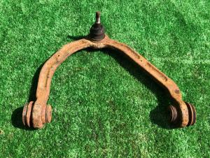 Рычаг передний верхний левый Chevrolet Express 2500 1999-2021 25793553 ; 15049880 ; 12474582 ; 15711295