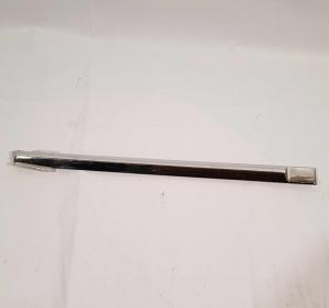 Молдинг двери задней правой Cadillac Escalade 2006-2014 15876402; 15200337