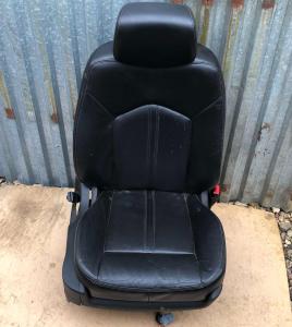 Сиденье пассажирское Cadillac SRX 2010-2015 68468634