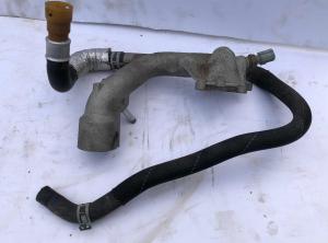 Тройник системы охлождения  Ford Mustang 2015-2020 FR3Z 8K556 A ; FR3E 8K556 BA/BB