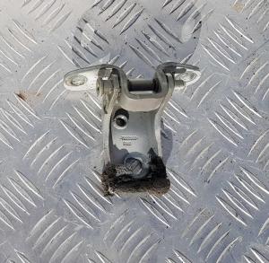 Дверная петля передняя правая верхняя Ford Escape 2007-2012 7L8Z 7822800 A; 8L84 7822800 AA