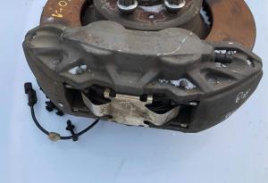 Суппорт тормозной передний левый Ford Mustang 2015-2020 FR3Z 2B121 H ; FR3C 2B302 BD/BB/BC