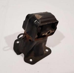 Опора ДВС левая Jeep Commander 2005-2010  52090301AF; 46535301AF