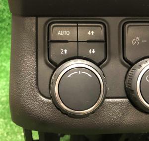 Блок управления режимами полного привода Chevrolet Tahoe 2021-н.в. 84561266