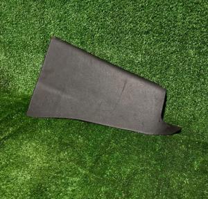 Накладка панели нижняя пассажирская Cadillac Escalade 2015-2020 22917043