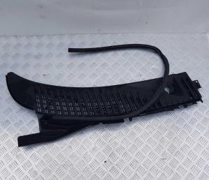 Планка/Жабо под лобовое стекло правая Ford Expedition 2003-2006 5L14 7802222; 5L1Z 78022A68 AA