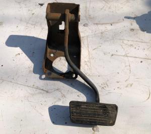 Педаль тормоза Chevrolet Express 2003-2008 25775282 ; 25743281
