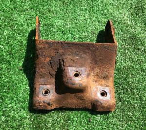 Кронштейн двигателя левый Hummer H2 2001-2019 15871387 ; 15870464 ; 15120421 ; 15113850 ; 15235528 ; 15035000