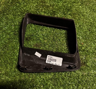 Крышка проекции Chevrolet Camaro 2016-2024 23168369