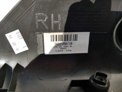 Кожух рулевой колонки правый Chevrolet Camaro 2009-2015 92235618