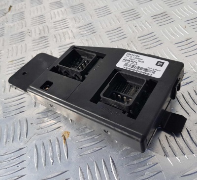 Блок комфорта BCM Hummer H3 25816709; 25830697; 25830696; 15802495; 15802491; 15926780; 15845915; 15951588