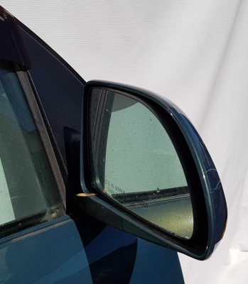 Зеркало заднего вида правое Saturn VUE 15873111