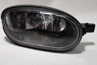 Фара противотуманная правая GMC Envoy 2001-2009 15937713; 15147828; 15161527
