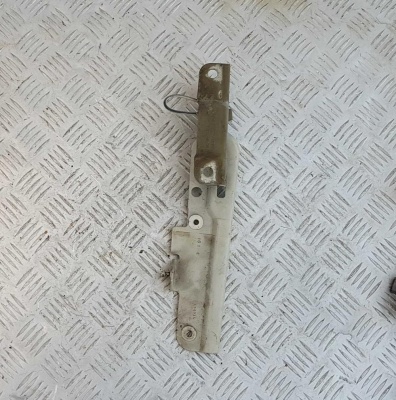 Петля капота правая Lincoln Aviator 2002-2005 1L2Z 16796 AA; 6L24 16800