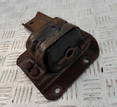 Опора ДВС правая Ford F150 1996-2004 F65A 6038 BD; F65Z 6038 BD