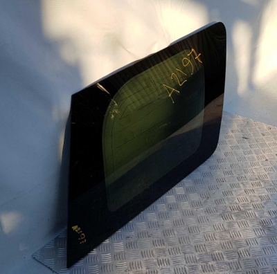 Стекло задней форточки правое Chevrolet Tahoe 2006-2014 25778989; 10385139;