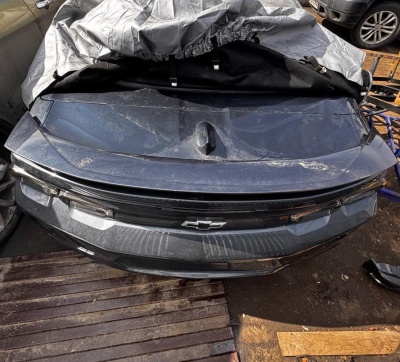 Крышка багажника (с спойлером) Chevrolet Camaro 2016-2024 84568193 ; 84348223 ; 84568192 ; 84052310 ; 84218201 ; 84222063 ; 84282676 ; 84348222 ; 84021621