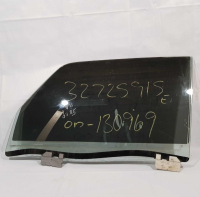Стекло двери передней левой Jeep Commander 2005-2010 55369445AA