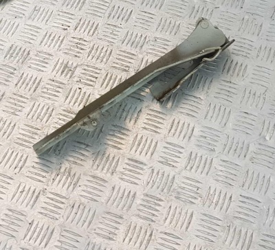 Петля капота правая Lincoln Aviator 2002-2005 1L2Z 16796 AA; 6L24 16800