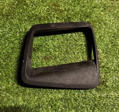 Крышка проекции Chevrolet Camaro 2016-2024 23168369