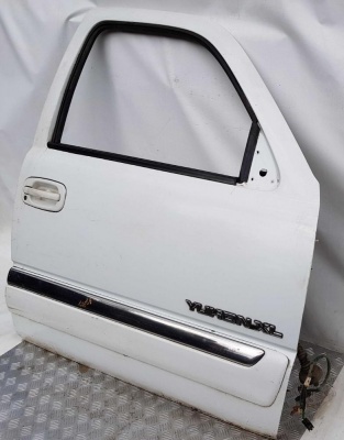 Дверь передняя правая Chevrolet Yukon XL 1999-2006 15017224