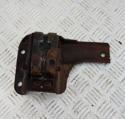 Опора ДВС левая Ford F150 1996-2004 F65A 6B032 BE; F65Z 6038 BE