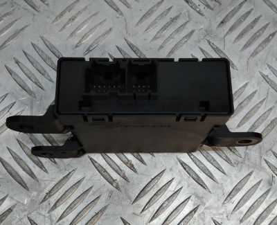 Блок управления системы контроля парковки Chevrolet Camaro 2009-2015 20925650