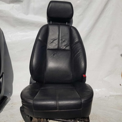 Сиденье пассажирское Chevrolet Tahoe 2006-2010 56434554