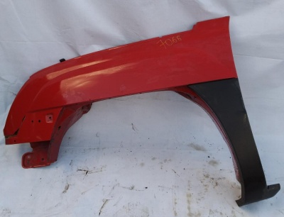 Крыло переднее левое Chevrolet Avalanche 2002-2006 88980447; 15042893; 15071491; 15080233; 15090761