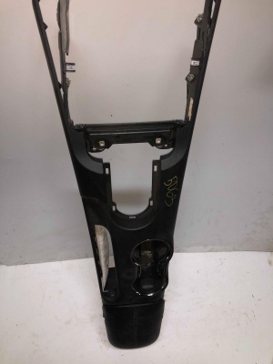 Подлокотник Ford Mustang 2015-2020 FR3Z 63045B30 AC ; FR3B 63043B04 AG/AC/AH/AE/AF ; FR3Z 6306024 BF