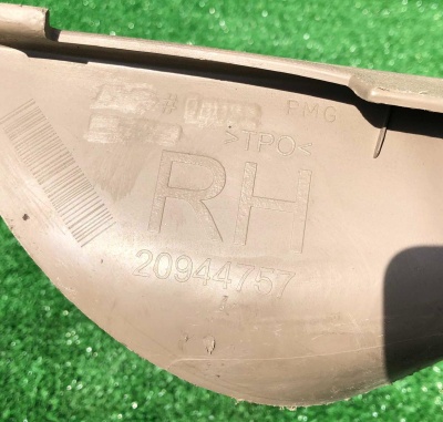 Накладка стойки лобового стекла правая Chevrolet Express 2003-2007 15118415 ; 25759979 ; 15118416 ; 25759981 ; 20944757