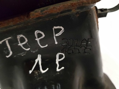 Опора ДВС левая Jeep Commander 2005-2010  52090301AF; 46535301AF