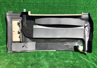 Обшивка салона задняя правая Chevrolet express 2003-2014 84004081 ; 25729742 ; 25747808 ; 25748743 ; 25753940 ; 15102405