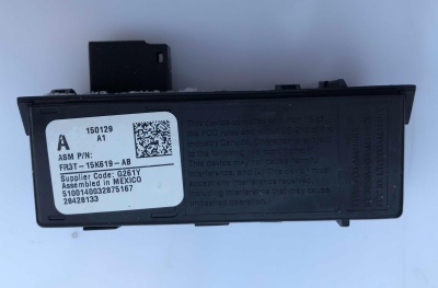 Радио приемник Ford Mustang 2015-2020 FL3Z 15607 K ; FL3T 15K619 AC/AB ; FL3T 15K619 AB/AA