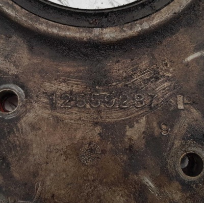 Крышка ДВС задняя (5.3-6.2L) Chevtolet Tahoe 2006-2014 12639250; 12633579; 12615666; 12587100; 12598301; 12572014; 12559287