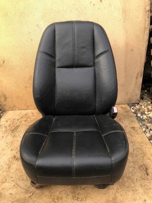 Сиденье пассажирское Chevrolet Tahoe 2006-2010 89687676